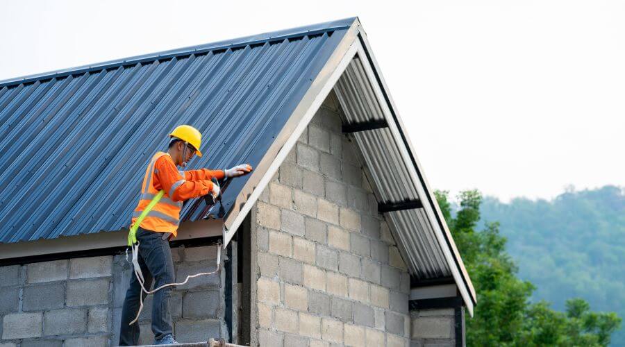 Professional gutter cleaning in Indian Lake, NY